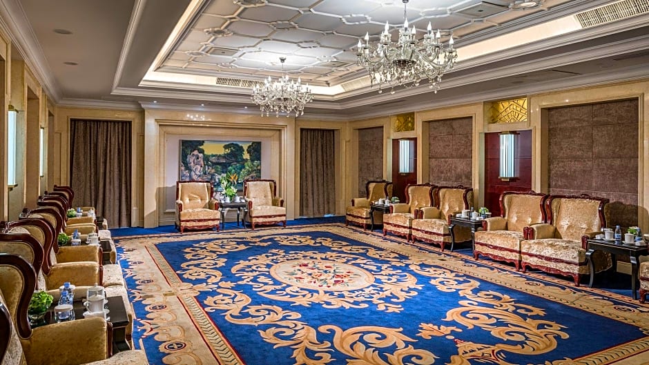 Holiday Inn & Suites Wuhan International Expo By IHG