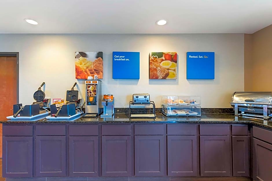 Comfort Inn & Suites Grinnell near I-80