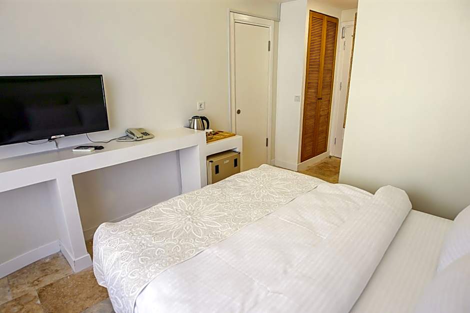 Mavi Cam Hotel Ayvalik