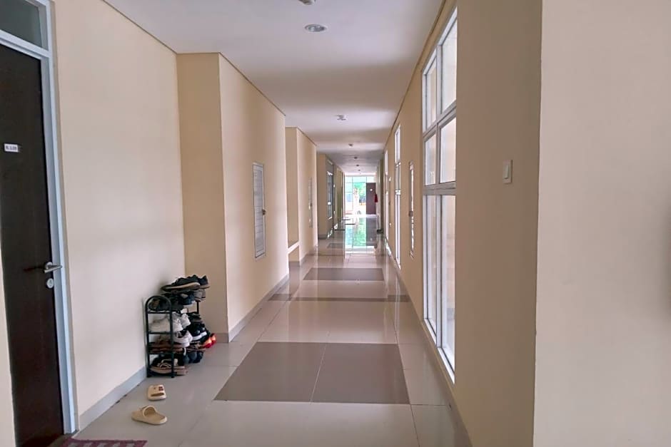 OYO Life 93399 Kos Batulayar