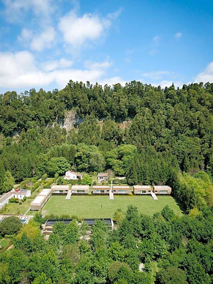 Furnas Lake Forest Living