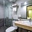 Golden Lotus Airport Hotel & Travel
