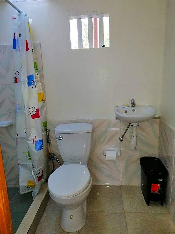 BFF Backpacker's Inn