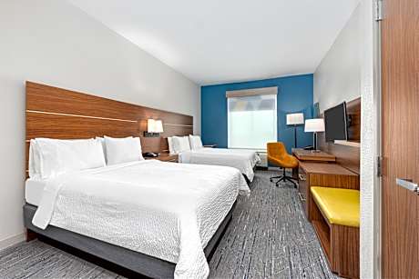 2 Queen Beds Standard Comm Accessible