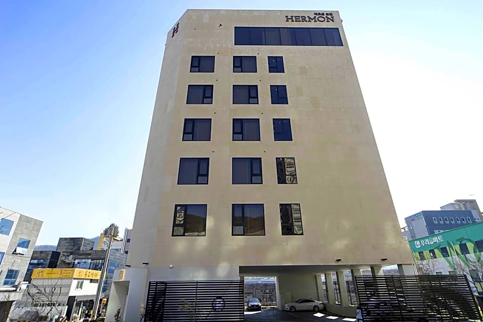 Hermon Hotel