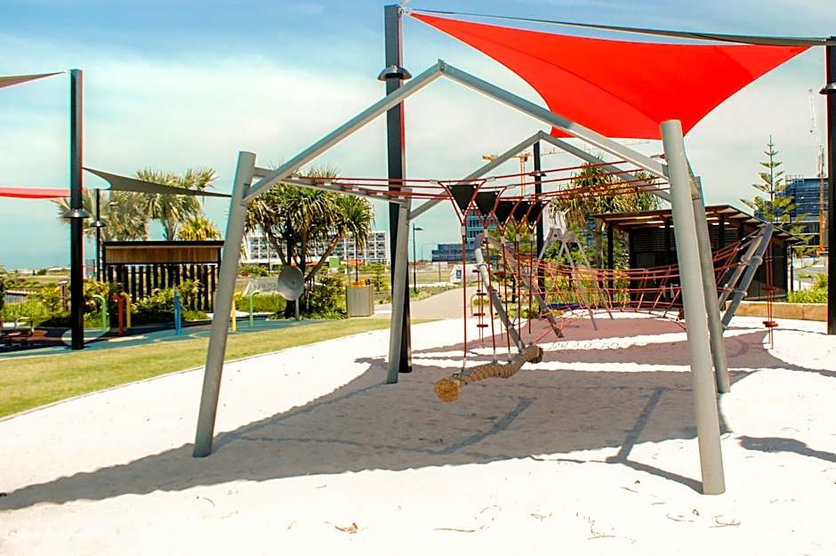 Mercure Sunshine Coast Kawana Waters