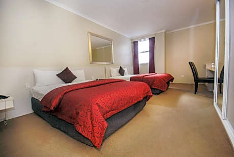 Isa Deluxe Queen & Single