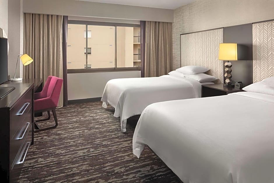 Embassy Suites By Hilton Crystal City - National Airport