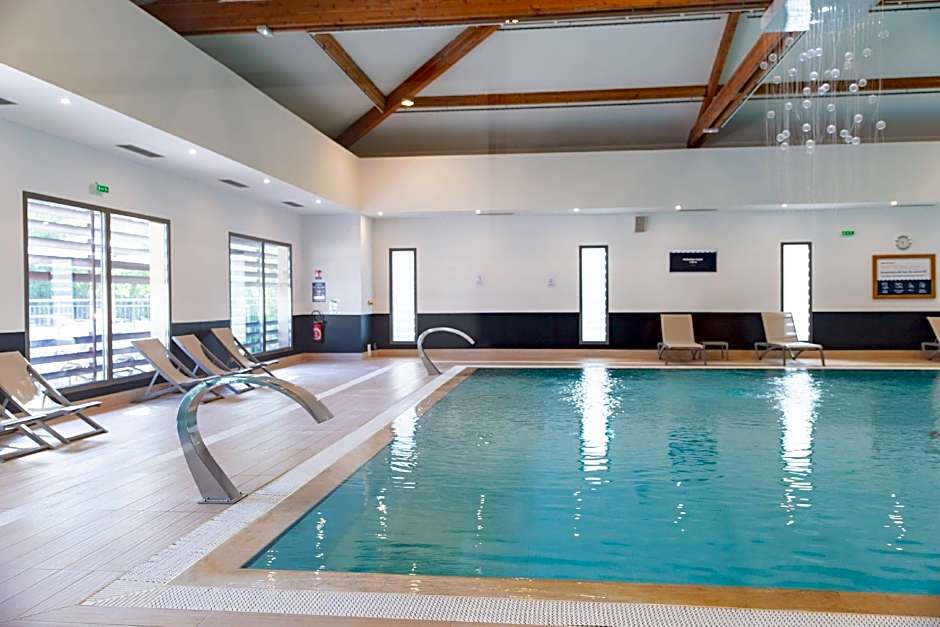 Zenitude Hotel la Valadiere, an Ascend Collection Hotel