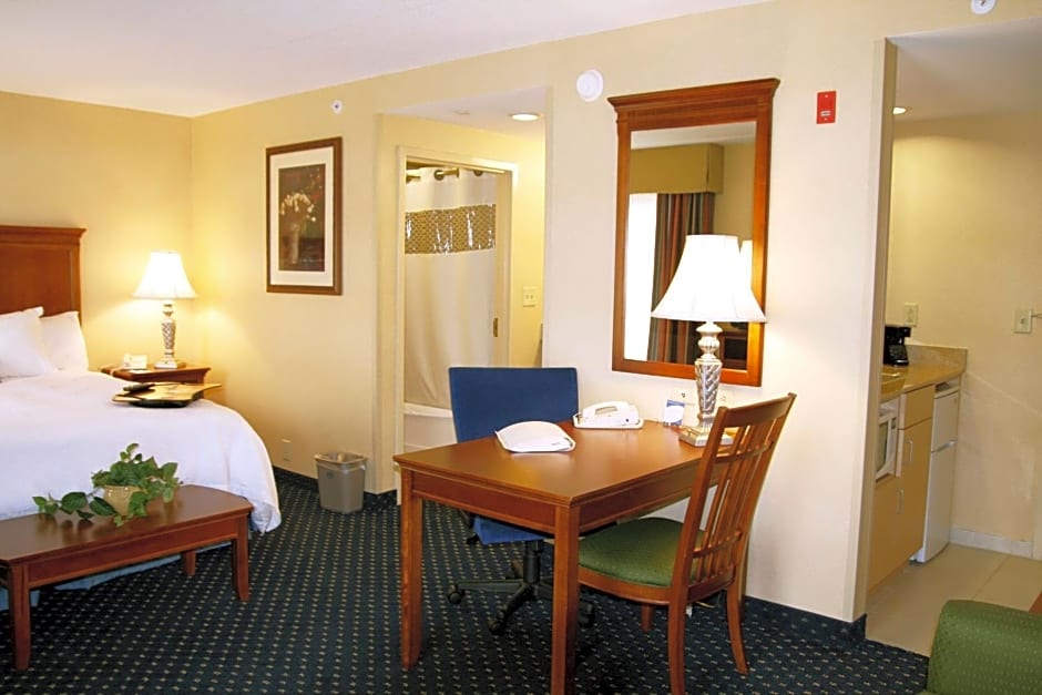 Hampton Inn By Hilton & Suites Fredericksburg South, Va