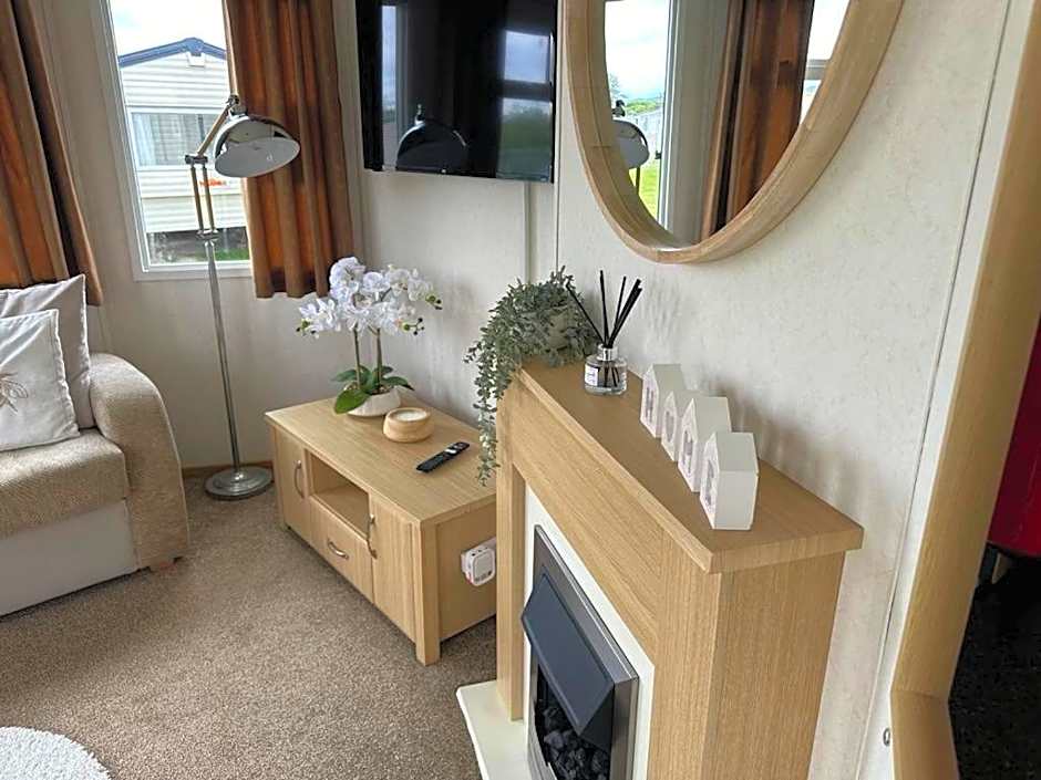 marine getaways caravan hire