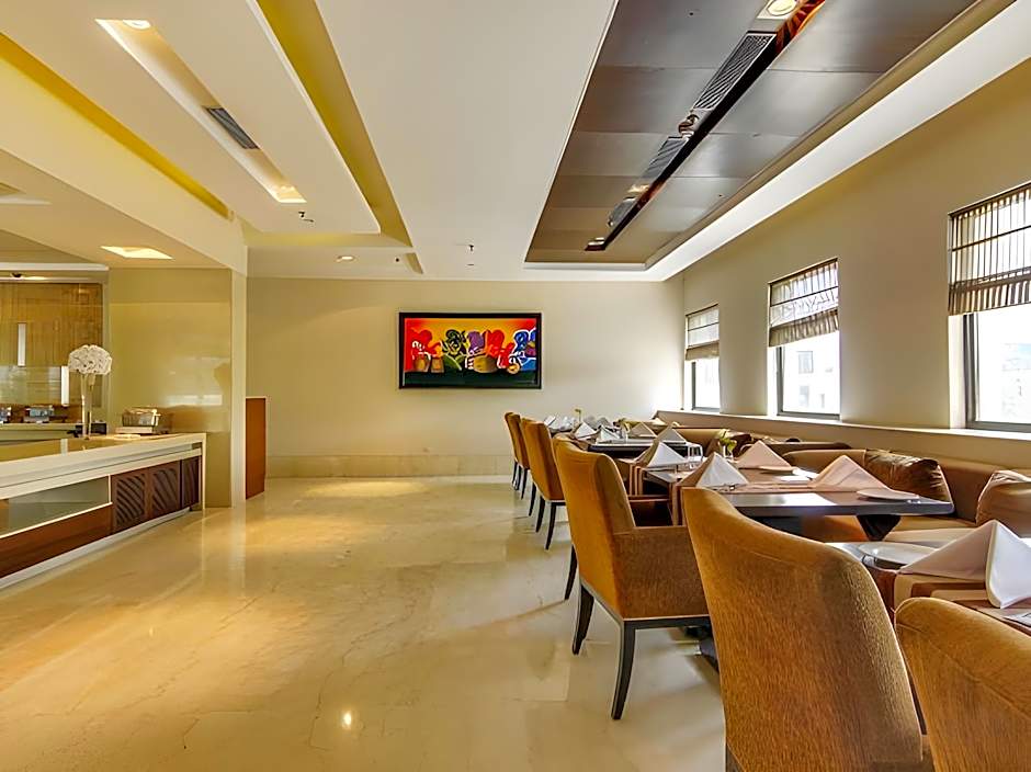 Vibe By The Lalit Traveller