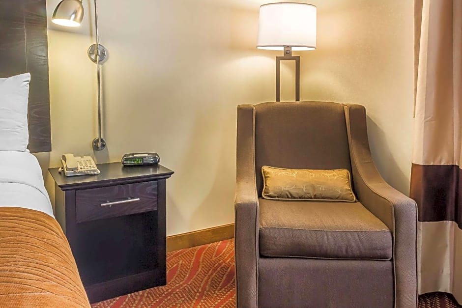 Comfort Inn & Suites LaGuardia Airport