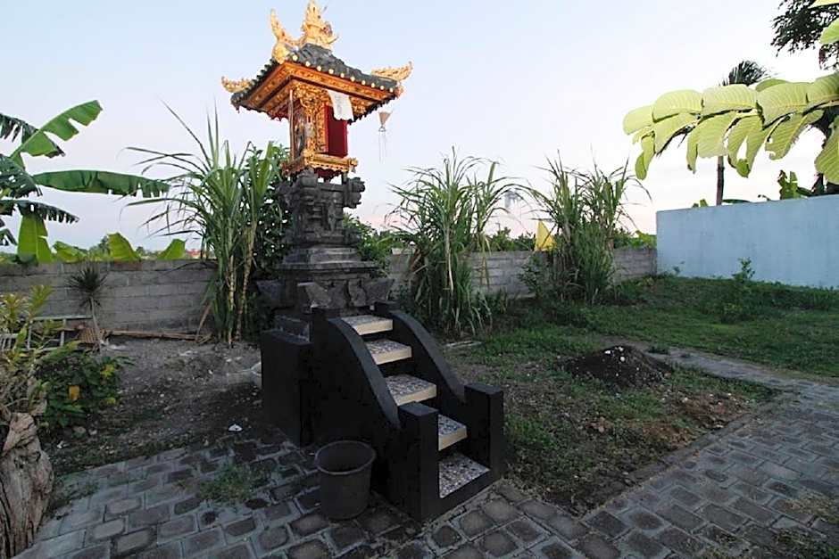 Dega Gardens
