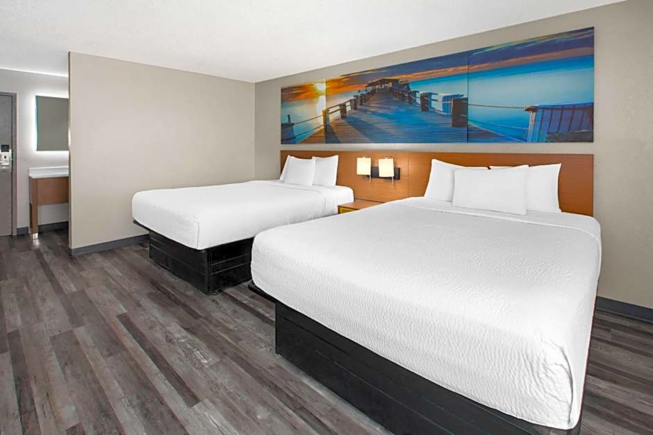 Days Inn by Wyndham Pierre