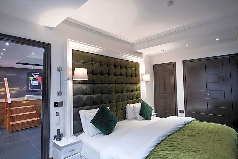 The Exhibitionist Hotel