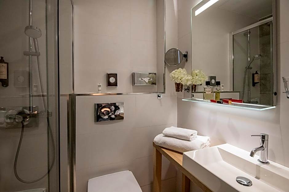 Best Western Plus Nice Cosy Hotel