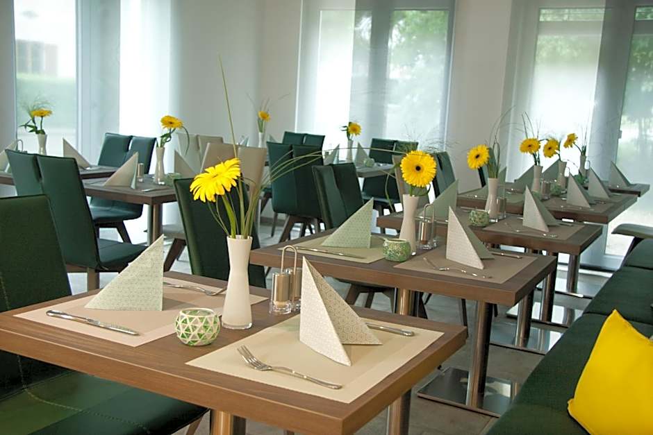 Hotel Am Moosrain Garni