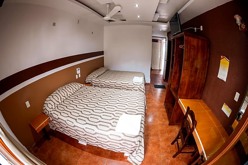 Hotel & Suites Posada Molina