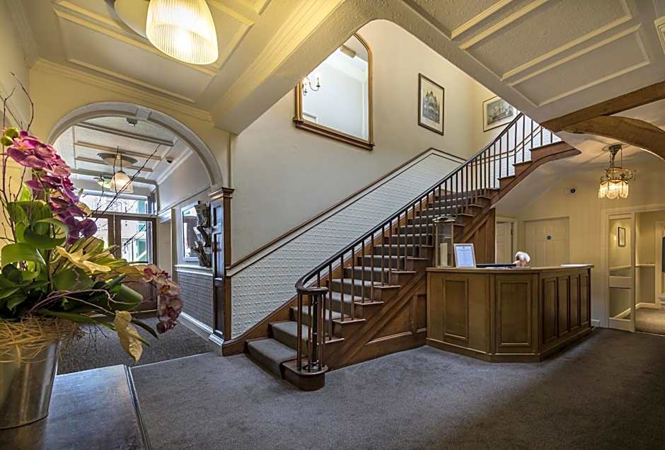The Royal Oak Hotel