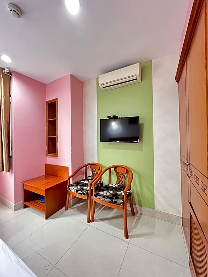 Valentine Luxury hotel - 31 Bui Vien Street