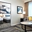 Delta Hotels by Marriott Vancouver Downtown Suites