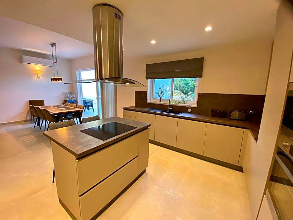 Maltese Garden Villa