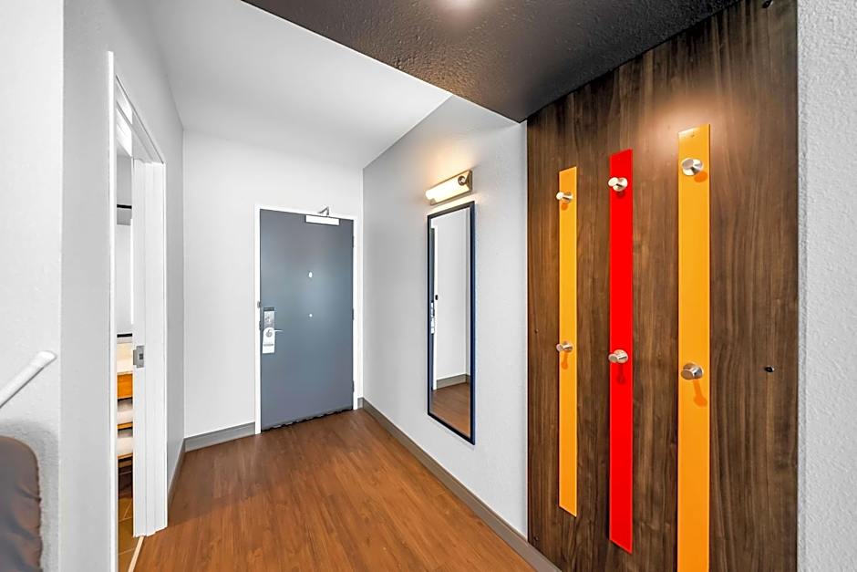 Tru by Hilton Plano East North Hwy 75   