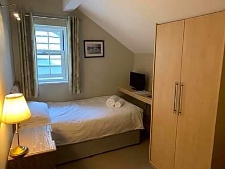 Single Room with Private Bathroom