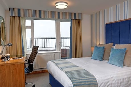 Executive Double Room with Double Bed and Sea View - Non-Smoking