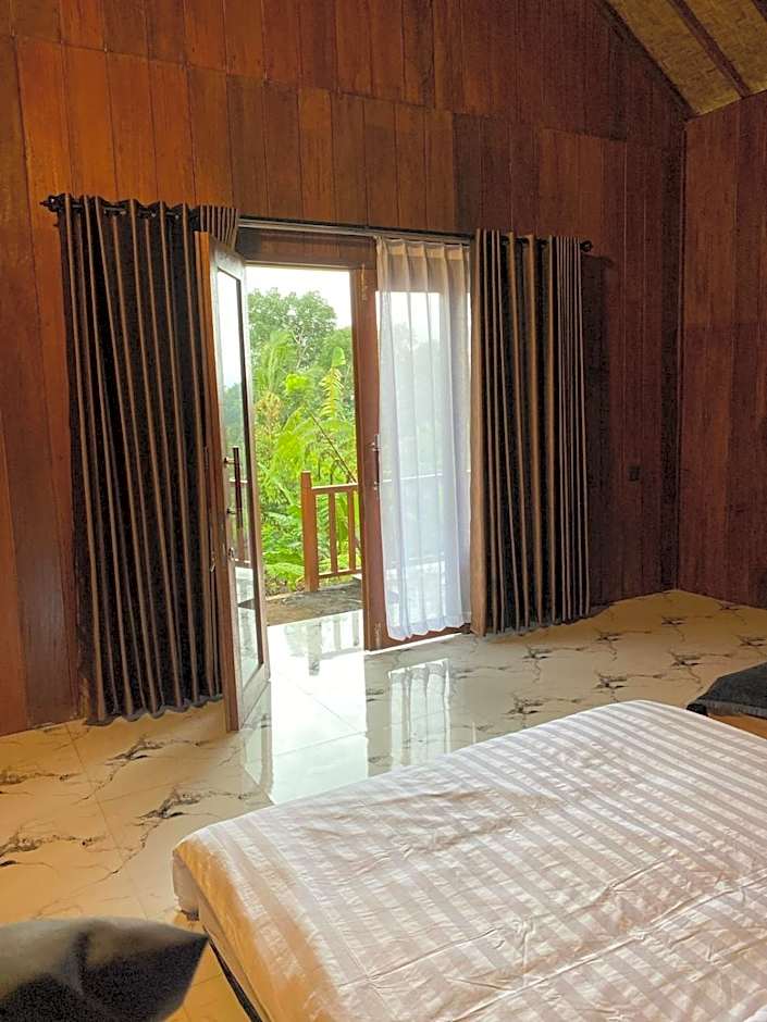 The Alam Bungalow & Restaurant