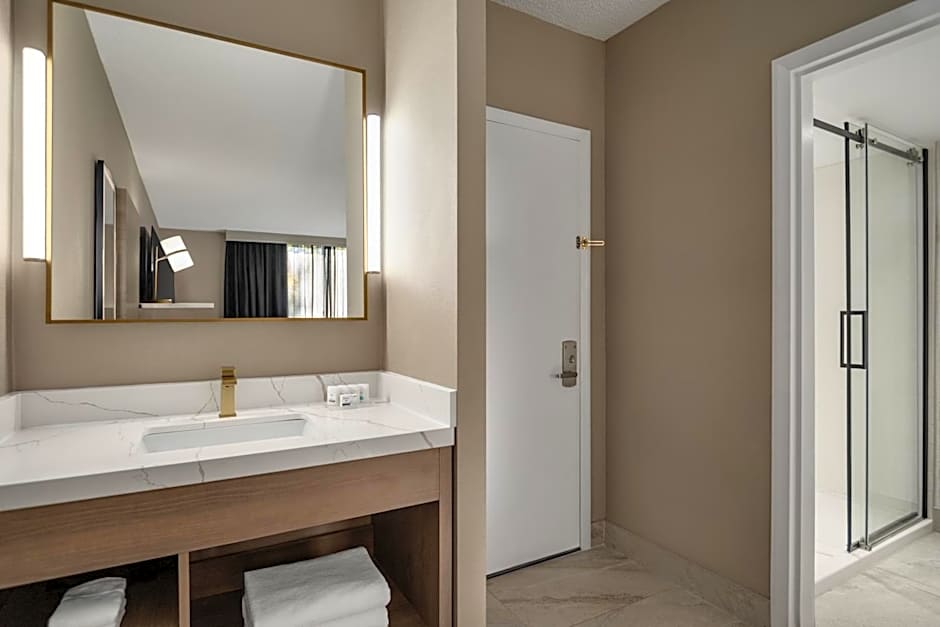 Radisson Hotel Montreal Airport