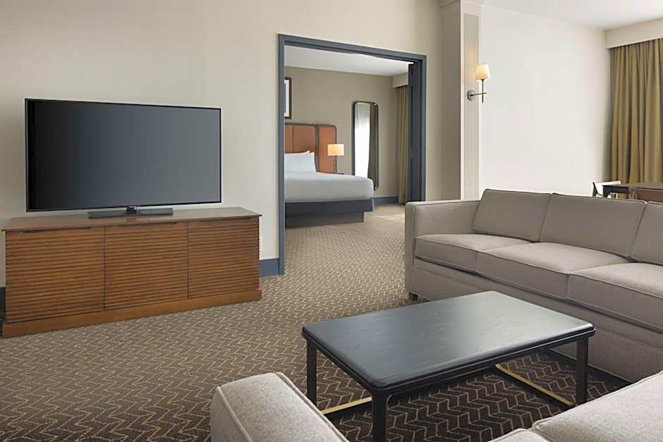 DoubleTree By Hilton Guest Suites Lexington