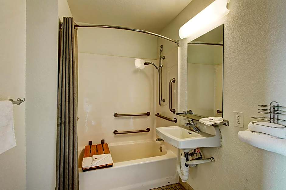 Motel 6-Denver, CO - Airport