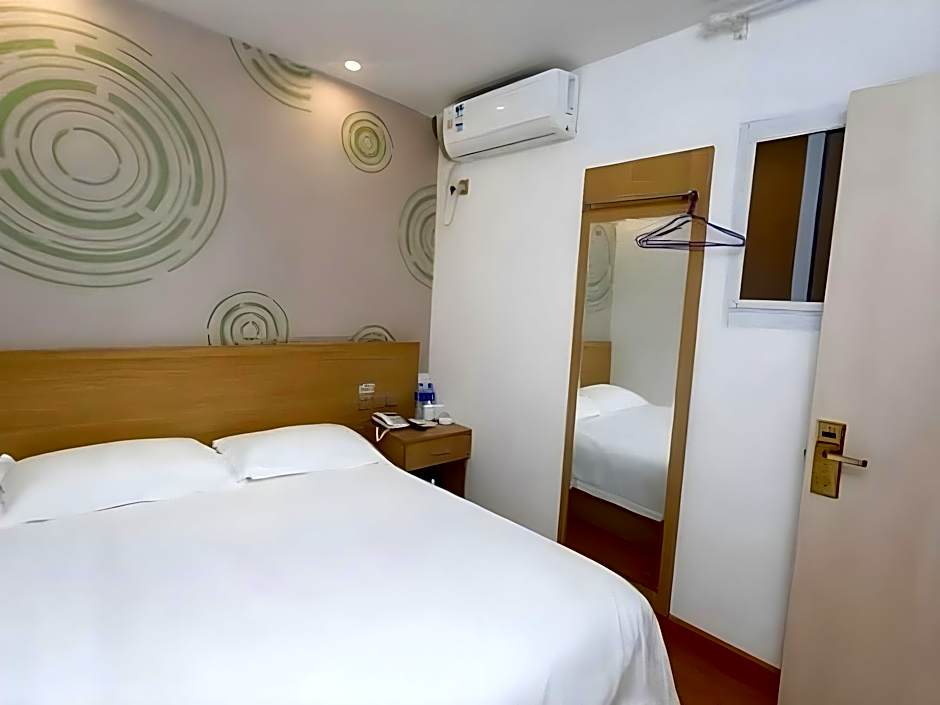 GreenTree Inn Zhejiang Ningbo South Railway Station Express Hotel
