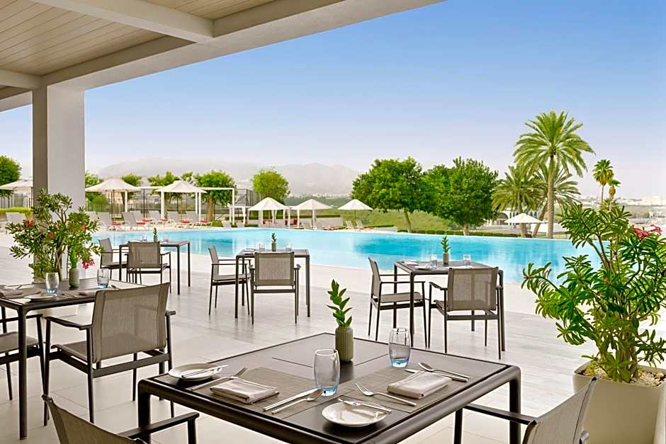 Crowne Plaza Muscat By IHG