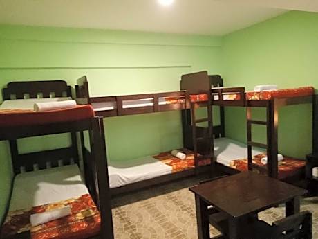 Mixed Dormitory Room