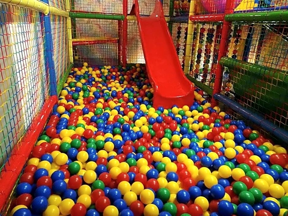 GOŚCINIEC NAD SAWĄ