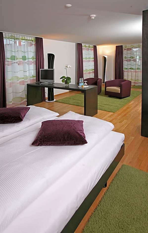 HOTEL & RESTAURANT Mohren
