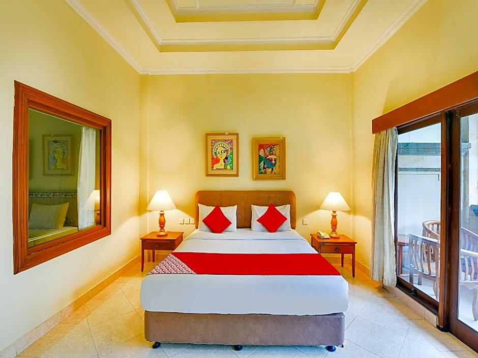 Super OYO Townhouse Oak Maxi Hotel Legian