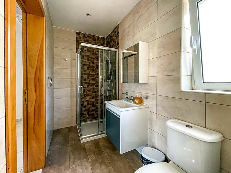 Msida Central Suites - EMMNIC Court