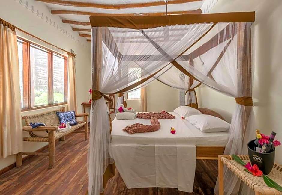 Hakuna Majiwe Beach Lodge Zanzibar