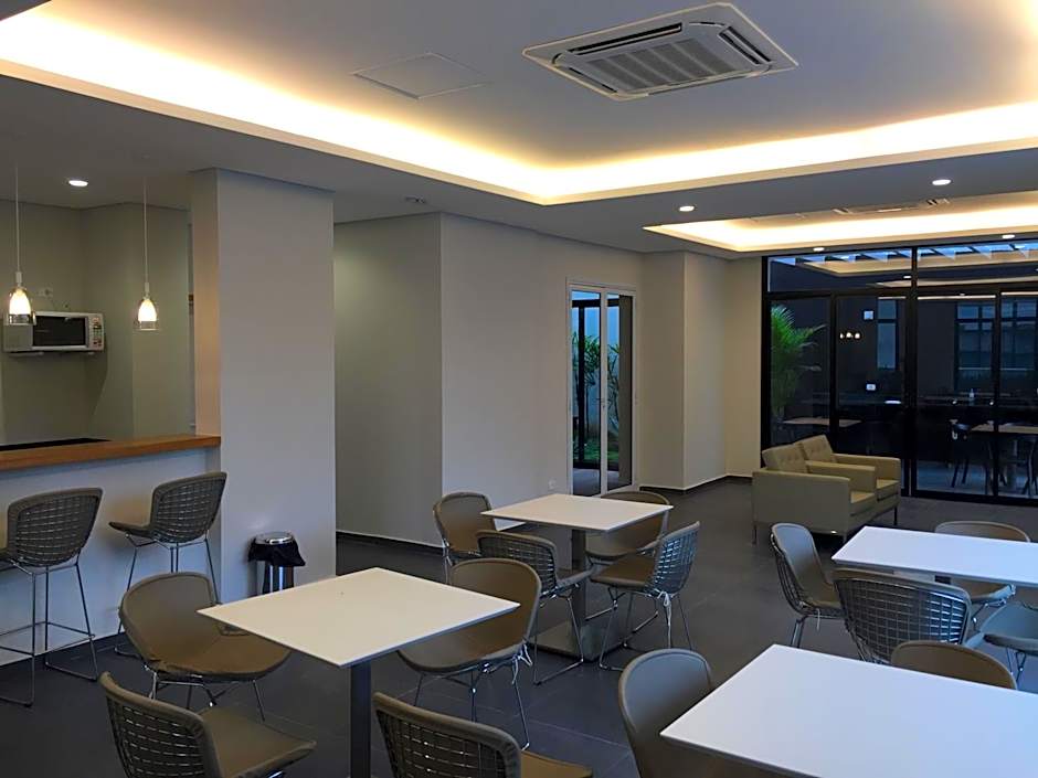 Roof Top Bela Cintra Residence