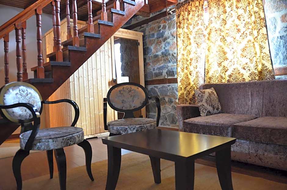 Gioras Hotel