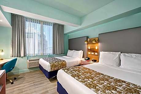 2 Queen Beds Standard City View