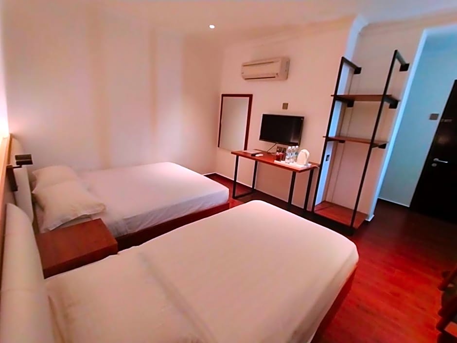 Hotel O GHC Near Penang Street Art Formerly Queen City Hotel