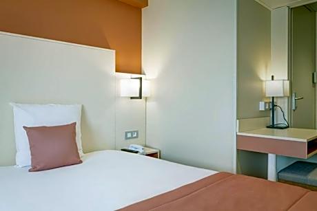 Classic single room