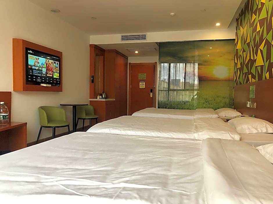 Vatica Hotel Fuyang Linquan Tenghui International City Branch