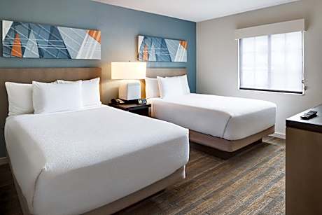 One-Bedroom Suite with Two Double Beds