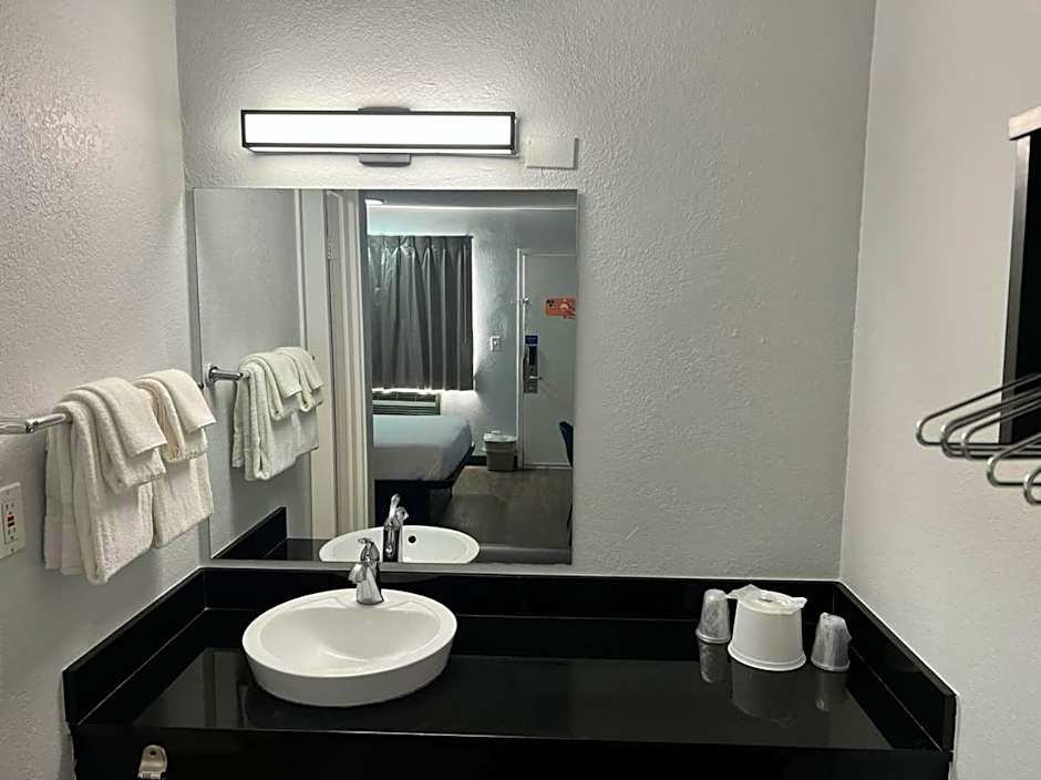Motel 6-Lakeland, FL
